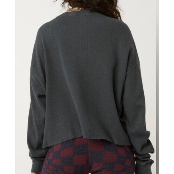 Daydreamer Gray Kiss Dynasty Long Sleeve Cropped Thermal Tee Size XS - Picture 2 of 12